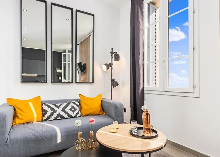 Apartment Frontiere Monaco - Splendide 2 Pieces - Vue *