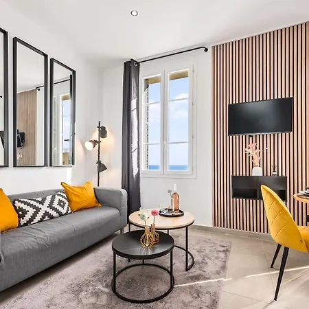 Frontiere Monaco - Splendide 2 Pieces - Vue *